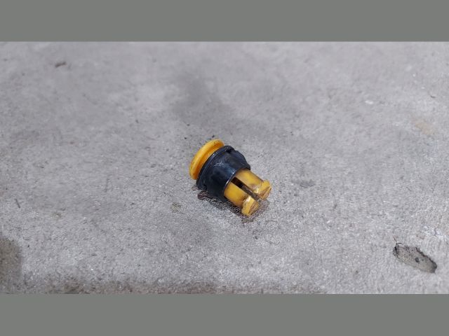 bontott FORD TRANSIT Csomagtérajtó Ajtóhatároló