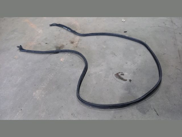 bontott FORD TRANSIT Csomagtérajtó Gumikéder