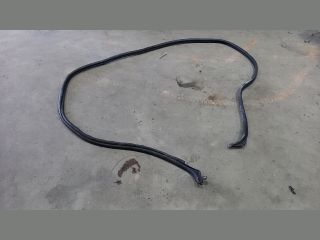 bontott FORD TRANSIT Csomagtérajtó Gumikéder