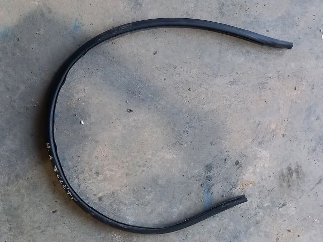 bontott FORD TRANSIT Csomagtérajtó Gumikéder