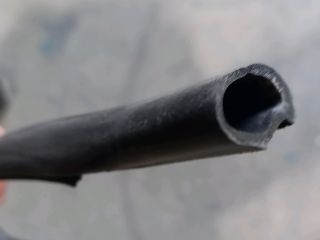 bontott FORD TRANSIT Csomagtérajtó Gumikéder