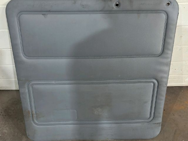 bontott FORD TRANSIT Csomagtérajtó Kárpit