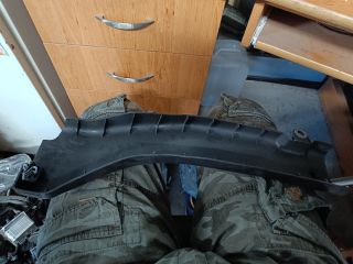 bontott FORD TRANSIT Csomagtérajtó Műanyag Betét