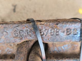 bontott FORD TRANSIT Cuppántcsavar