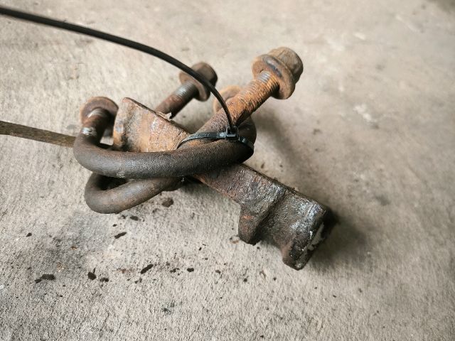 bontott FORD TRANSIT Cuppántcsavar