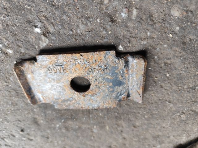 bontott FORD TRANSIT Cuppántcsavar