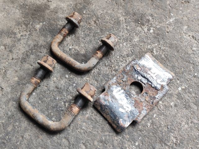 bontott FORD TRANSIT Cuppántcsavar