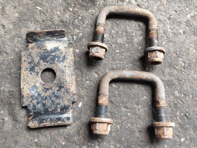 bontott FORD TRANSIT Cuppántcsavar