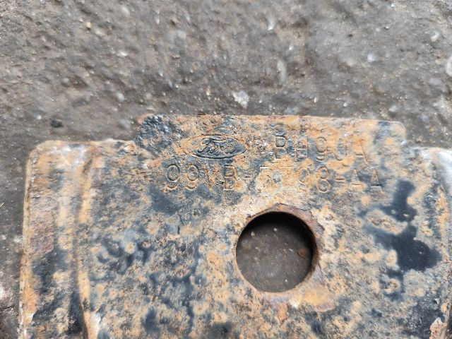 bontott FORD TRANSIT Cuppántcsavar