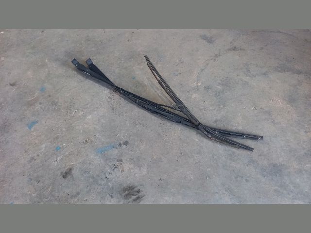 bontott FORD TRANSIT Első Ablaktörlő Kar