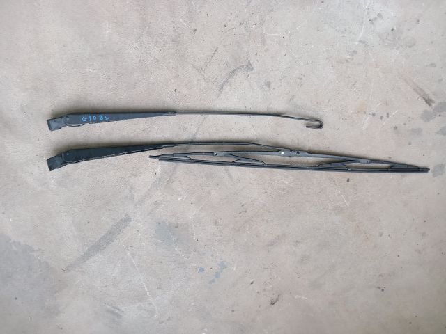 bontott FORD TRANSIT Első Ablaktörlő Kar