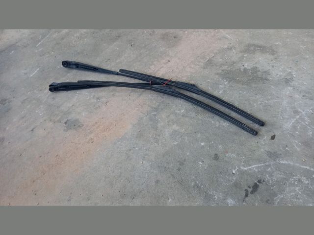 bontott FORD TRANSIT Első Ablaktörlő Kar