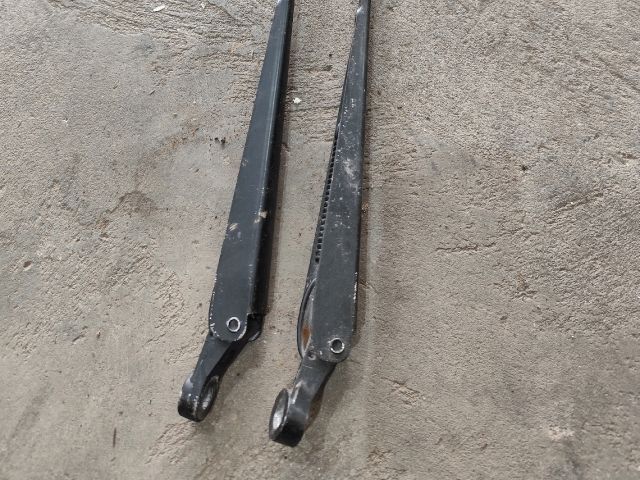 bontott FORD TRANSIT Első Ablaktörlő Kar