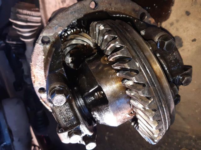 bontott FORD TRANSIT Első Differenciálmű