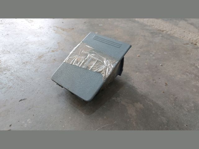 bontott FORD TRANSIT Első Hamutartó