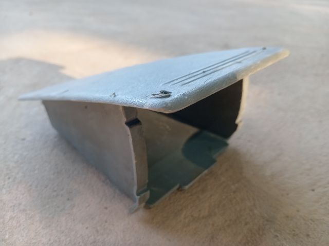 bontott FORD TRANSIT Első Hamutartó