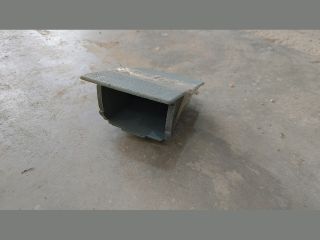 bontott FORD TRANSIT Első Hamutartó