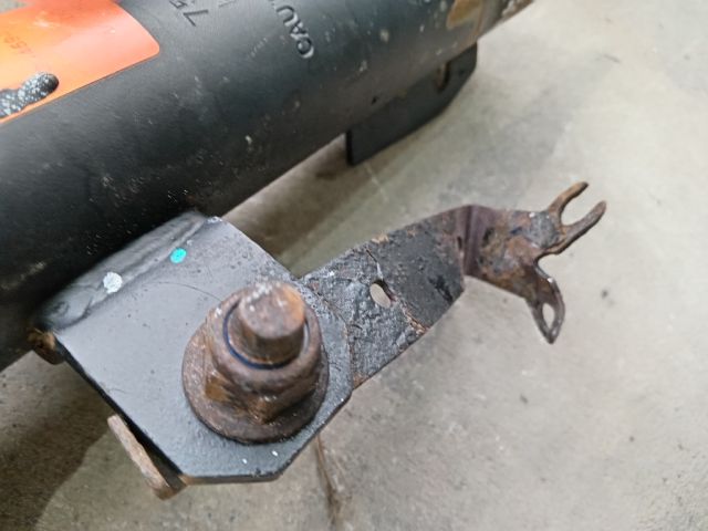 bontott FORD TRANSIT Első Lengéscsillapító (Pozíciófüggetlen)