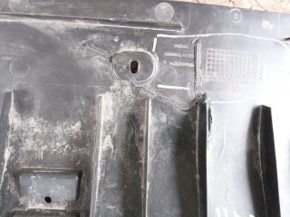 bontott FORD TRANSIT Első Lökhárító Alsó (Műanyag)