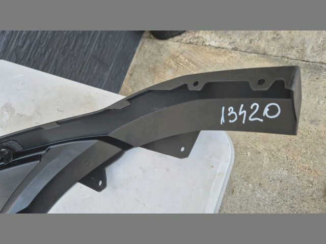 bontott FORD TRANSIT Első Lökhárító Légterelő