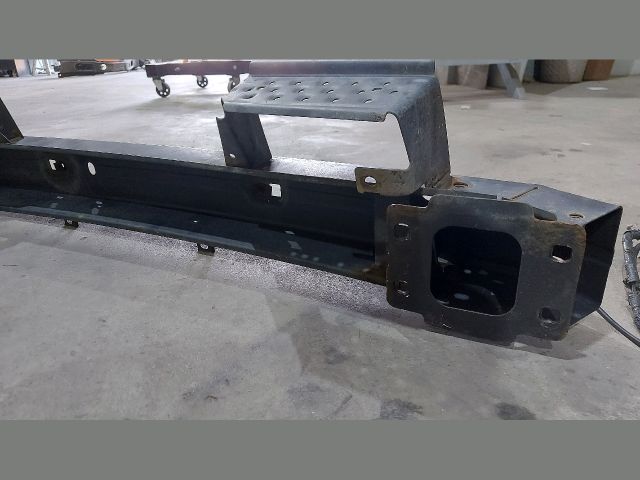 bontott FORD TRANSIT Első Lökhárító Merevítő (Fém)