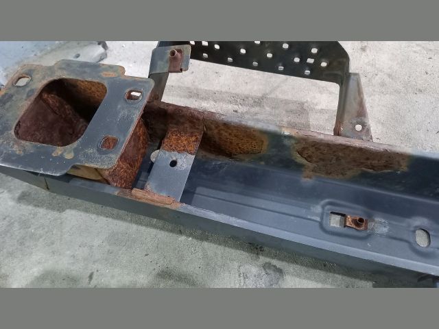 bontott FORD TRANSIT Első Lökhárító Merevítő (Fém)