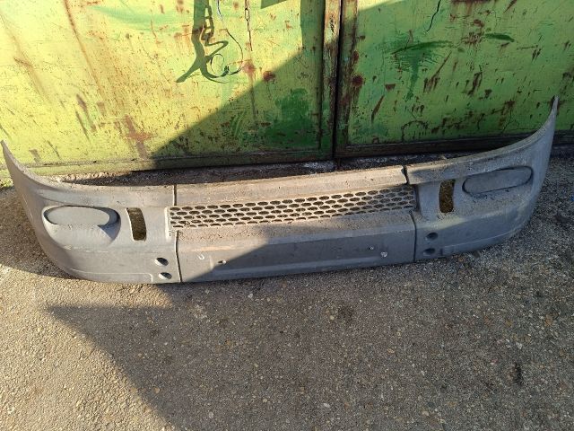 bontott FORD TRANSIT Első Lökhárító (Részeivel)