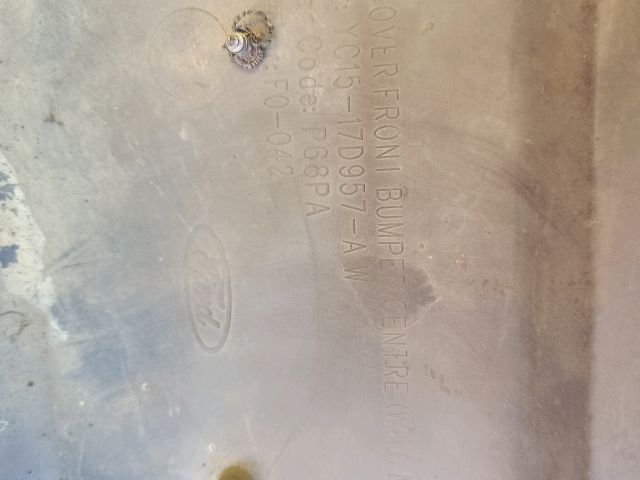 bontott FORD TRANSIT Első Lökhárító (Részeivel)