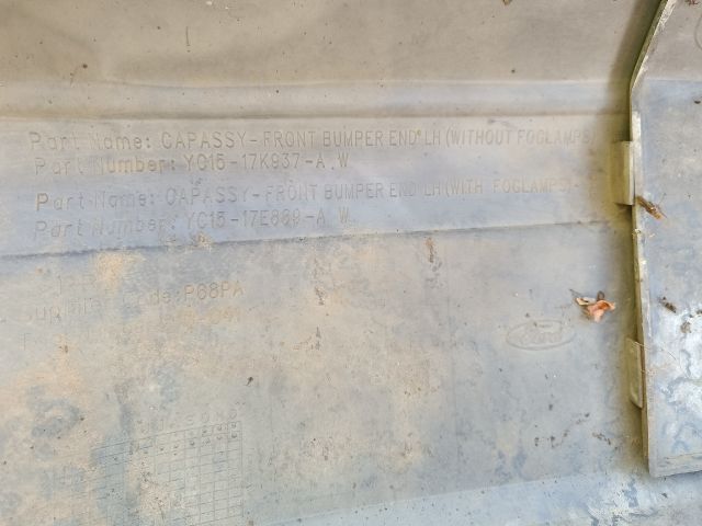 bontott FORD TRANSIT Első Lökhárító (Részeivel)