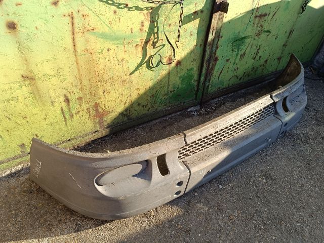 bontott FORD TRANSIT Első Lökhárító (Részeivel)