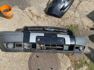 bontott FORD TRANSIT Első Lökhárító (Részeivel)