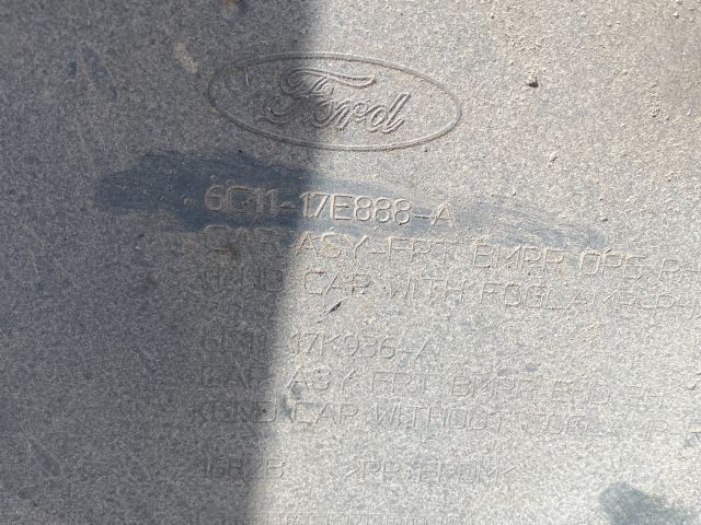 bontott FORD TRANSIT Első Lökhárító (Részeivel)