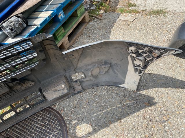 bontott FORD TRANSIT Első Lökhárító (Részeivel)