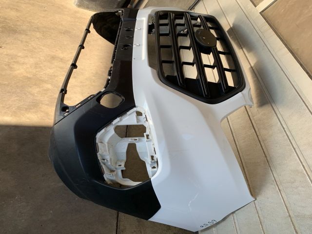 bontott FORD TRANSIT Első Lökhárító (Üresen)