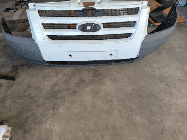 bontott FORD TRANSIT Első Lökhárító (Üresen)