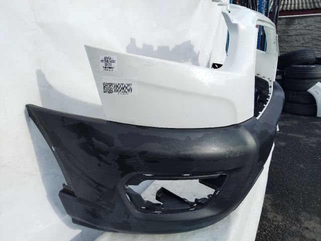 bontott FORD TRANSIT Első Lökhárító (Üresen)