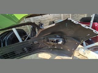 bontott FORD TRANSIT Első Lökhárító (Üresen)