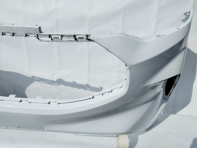 bontott FORD TRANSIT Első Lökhárító (Üresen)