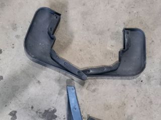 bontott FORD TRANSIT Első Sárvédő Gumi Pár