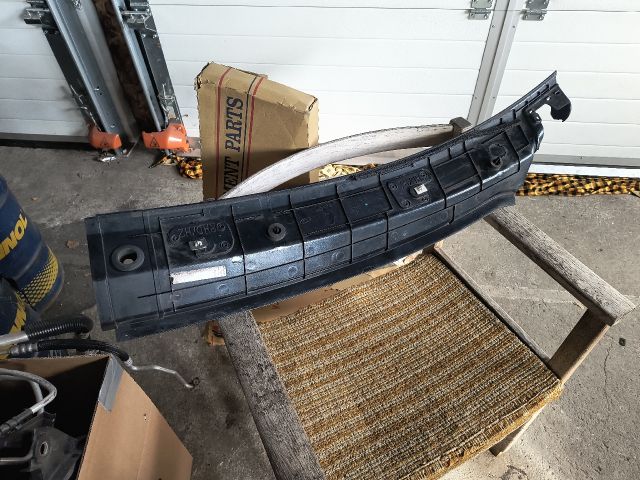 bontott FORD TRANSIT Első Szélvédő Jobb Díszléc