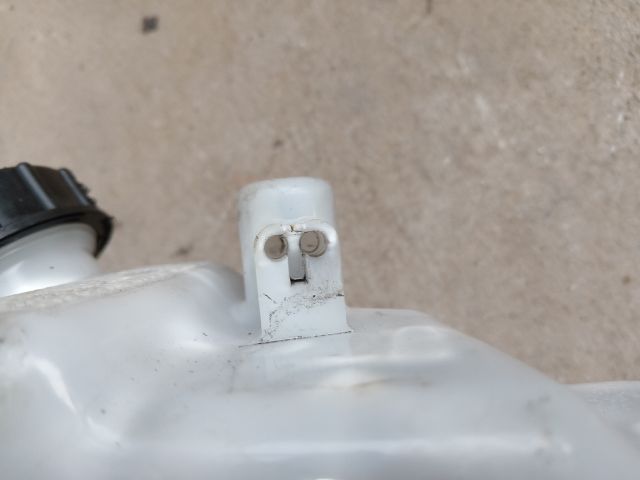 bontott FORD TRANSIT Fékfolyadék Tartály