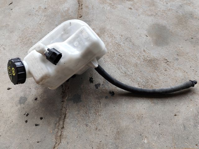 bontott FORD TRANSIT Fékfolyadék Tartály