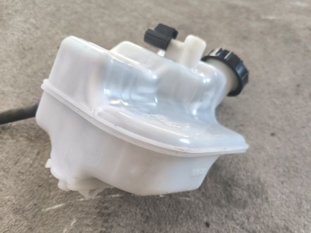 bontott FORD TRANSIT Fékfolyadék Tartály