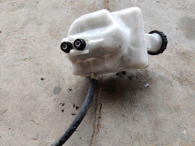 bontott FORD TRANSIT Fékfolyadék Tartály