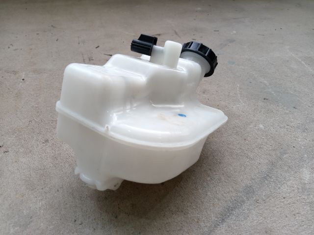 bontott FORD TRANSIT Fékfolyadék Tartály