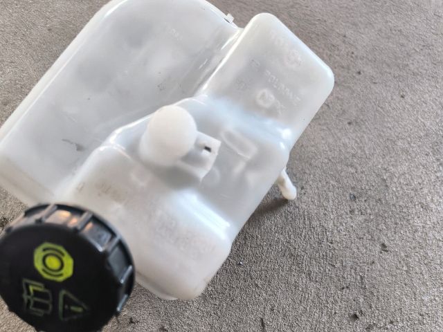 bontott FORD TRANSIT Fékfolyadék Tartály