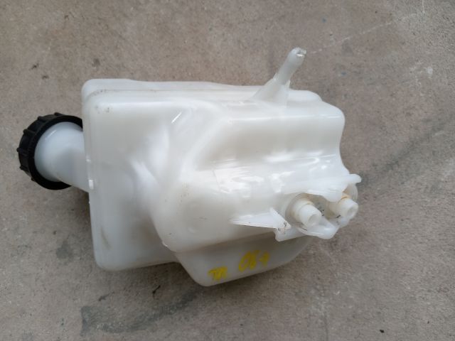 bontott FORD TRANSIT Fékfolyadék Tartály