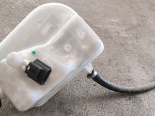 bontott FORD TRANSIT Fékfolyadék Tartály