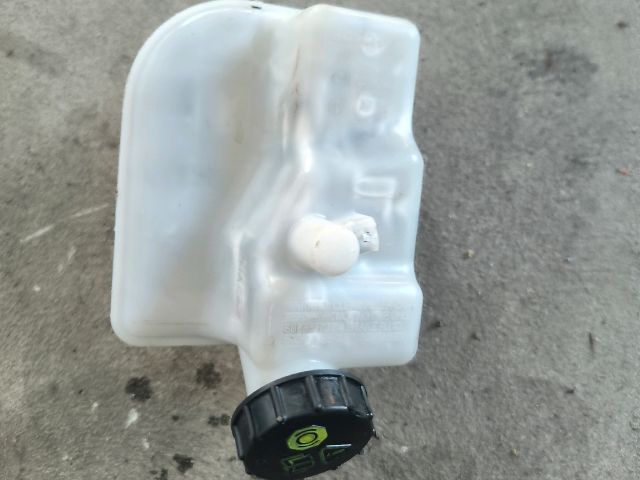 bontott FORD TRANSIT Fékfolyadék Tartály