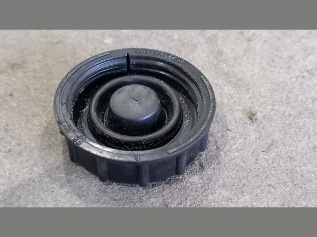 bontott FORD TRANSIT Fékfolyadék Tartály